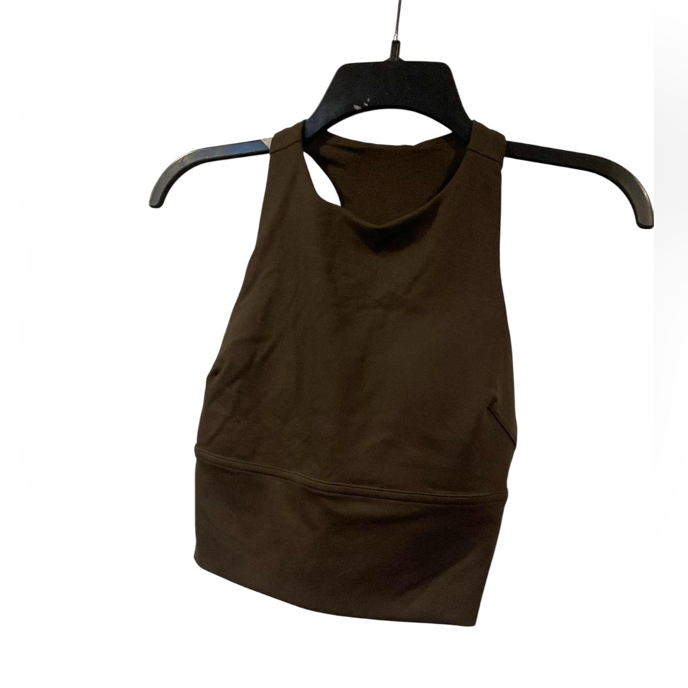 32. NWT Lululemon logo elastic everlux shelf tank ESPRESSO/BONE Size 4